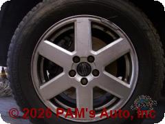 Vehicle photo 5