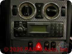 Vehicle photo 8