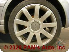 Vehicle photo 5