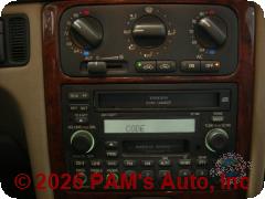 Vehicle photo 8