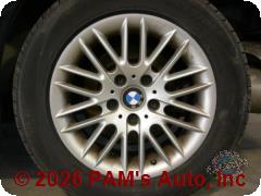 Vehicle photo 5