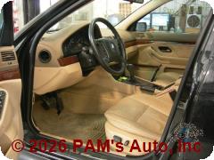 Vehicle photo 6