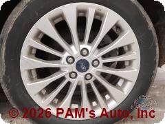 Vehicle photo 6