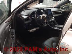 Vehicle photo 7