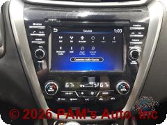 Vehicle photo 10