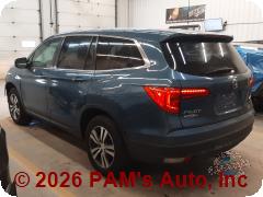 Vehicle photo 4