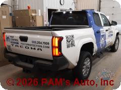 Vehicle photo 3