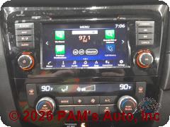 Vehicle photo 10