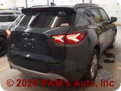 Vehicle photo 3
