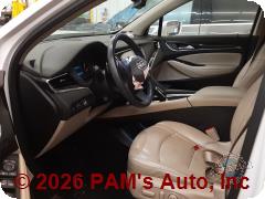 Vehicle photo 7