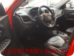 Vehicle photo 7