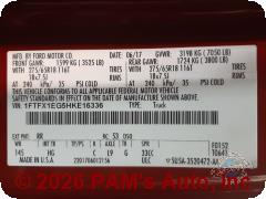 Vehicle photo 13