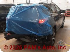 Vehicle photo 3