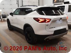 Vehicle photo 4