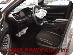 Vehicle photo 7
