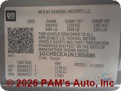Vehicle photo 13