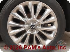 Vehicle photo 6