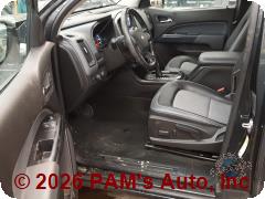 Vehicle photo 7