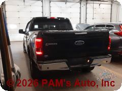 Vehicle photo 4