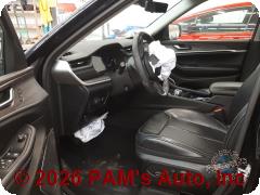 Vehicle photo 7
