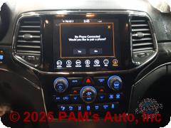 Vehicle photo 10