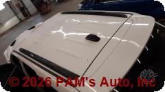 Vehicle photo 5