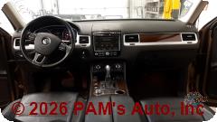 Vehicle photo 11