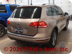 Vehicle photo 3
