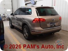 Vehicle photo 4