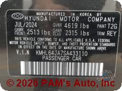 Vehicle photo 13