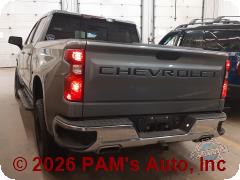 Vehicle photo 4