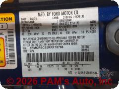 Vehicle photo 13