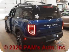 Vehicle photo 4