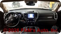 Vehicle photo 11