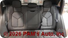 Vehicle photo 8