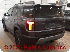Vehicle photo 4