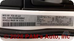 Vehicle photo 13