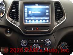 Vehicle photo 10