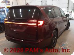 Vehicle photo 3