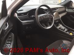 Vehicle photo 7
