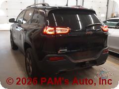 Vehicle photo 4