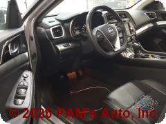 Vehicle photo 7