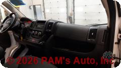 Vehicle photo 11