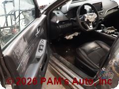 Vehicle photo 7