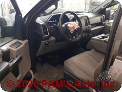 Vehicle photo 7