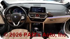 Vehicle photo 11
