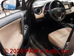 Vehicle photo 7