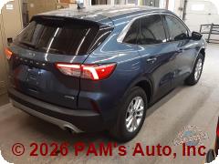 Vehicle photo 3