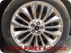 Vehicle photo 6