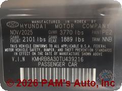 Vehicle photo 13